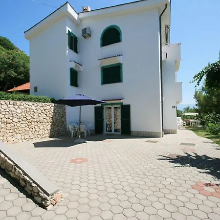 Apartment 100 Meter Zur Kristallklaren Adria Baska (Krk)